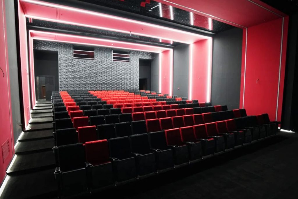 سینما رونیکا پالاس کوهک